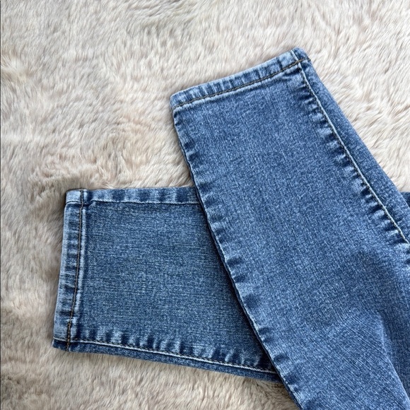 Forever 21 Blue Skinny Jeans High-Waisted Tapered - Picture 8 of 11